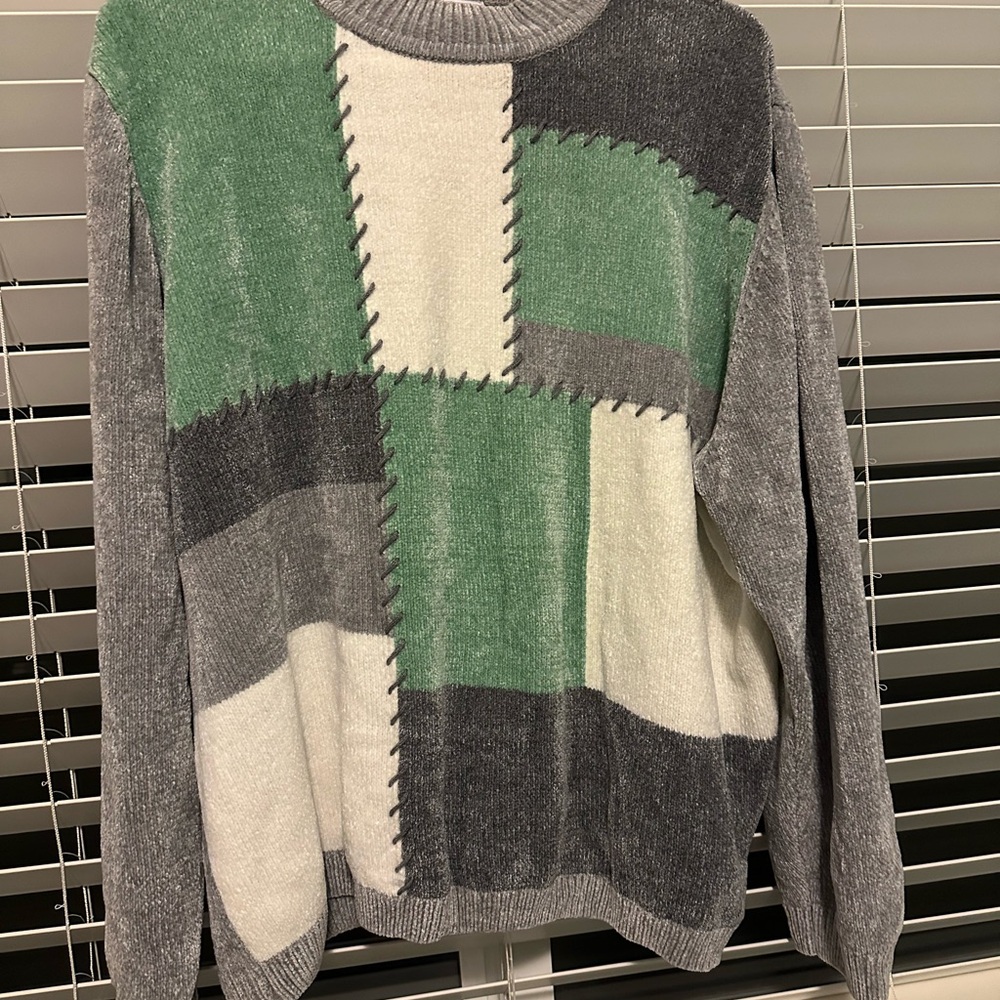 Alfred Dunner Women's Green and Gray Colorblock Sweater